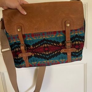 pendleton messenger / laptop bag